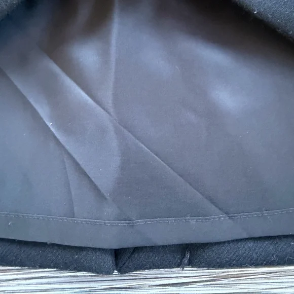 J. Crew Elegant Black Pencil Wool Lined Skirt Size 12 NWOT PRICE IS FIRM - Picture 8 of 8